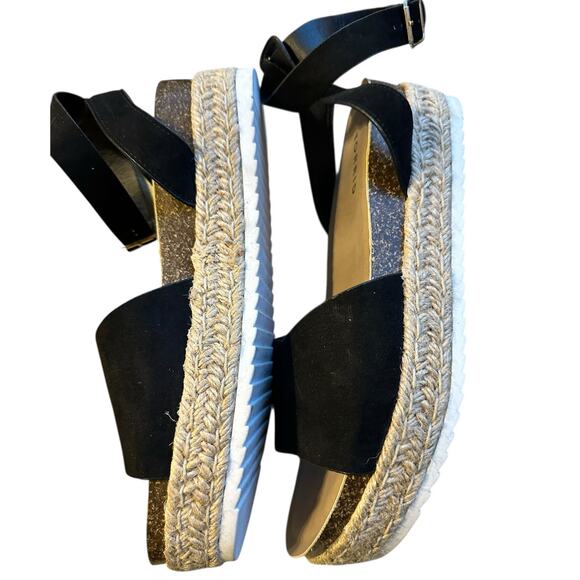 Torrid Black  Platform Sandals 10WW - Picture 3 of 8